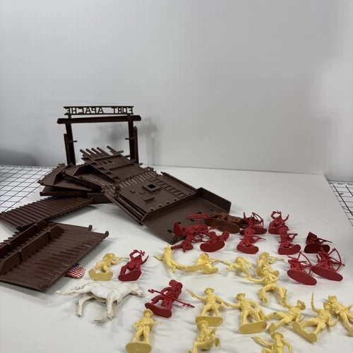 Marx Fort Apache Play Set 1950's Missing & Incomplete Set