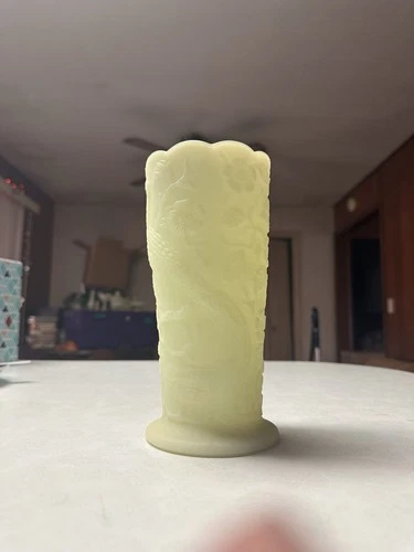 Fenton glass vase glows in the dark