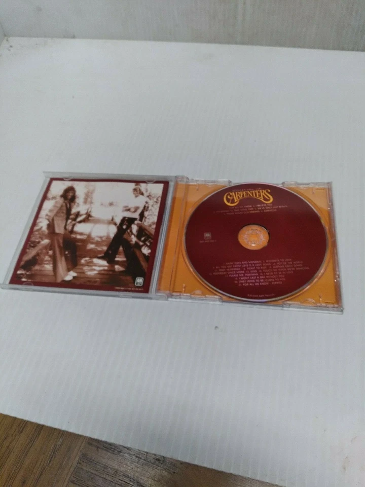 Carpenters Singles 1969-1981 (FC60-1-JV1777) - Imagem 2 de 3