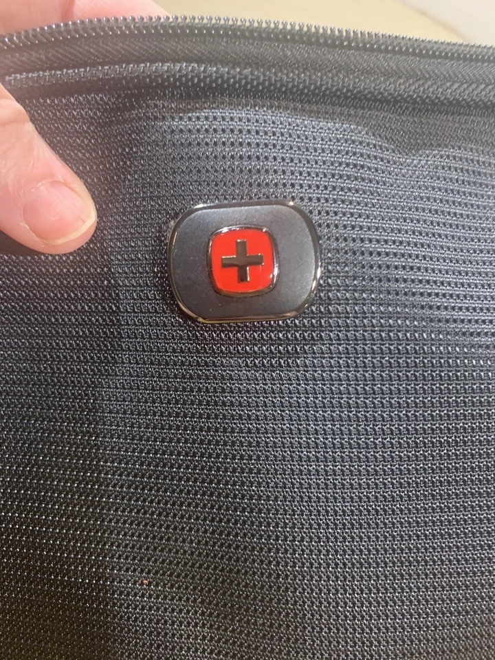 Estuche de transporte Swissgear Wenger Beta para portátiles de 14" - negro Foto 2 de 4