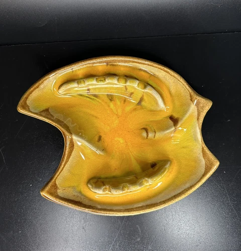 VINTAGE MID CENTURY MODERN ART POTTERY CERAMIC ASHTRAY GOLD SWIRL #2938