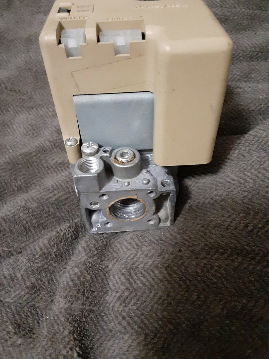 Valvola Gas Honeywell VK4105M5132 Per Ferroli 39817850 - Foto 6