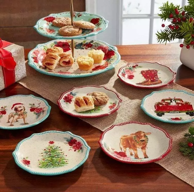 NIB The Pioneer Woman Holiday Novelty 6.5 Inch Appetizer Plates Set of 6