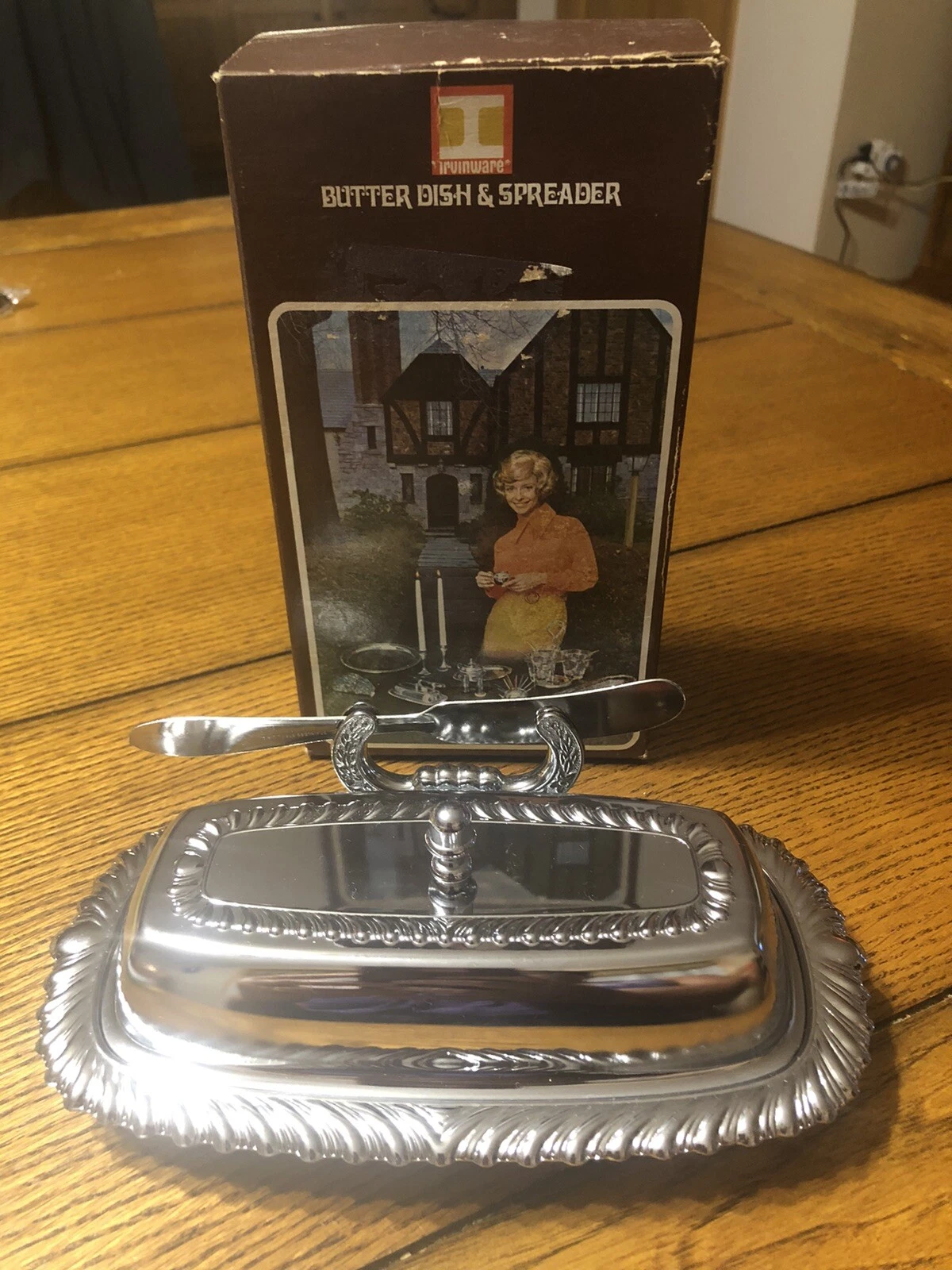 Vintage 1971 Irvinware Butter Dish & Spreader #22760