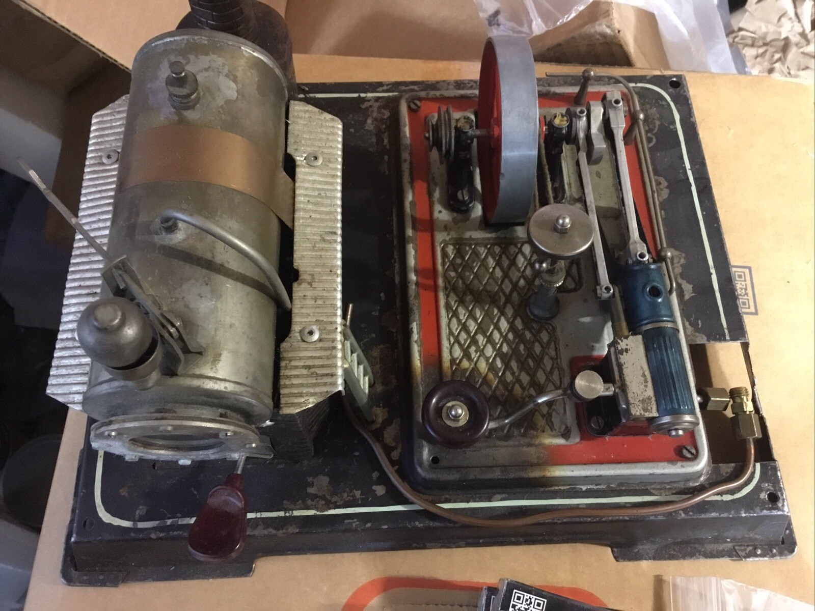 Vintage Tin Model Steam Engine Cylinder Oil 3 Esbit Solid Fuel Combustible