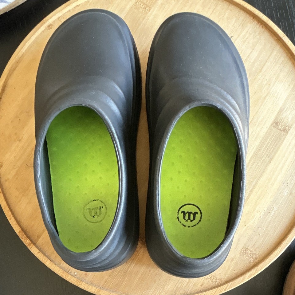 Snuggie Women’s Rubber Slip-On Clog Shoes Black/Green EU 39 AU 8