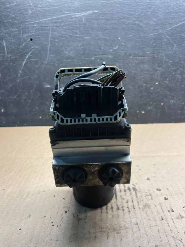 Bomba de freno antibloqueo ABS Chevy Express GMC Savana 1500 2500 2008-2010 u9193 DG Foto 3 de 4