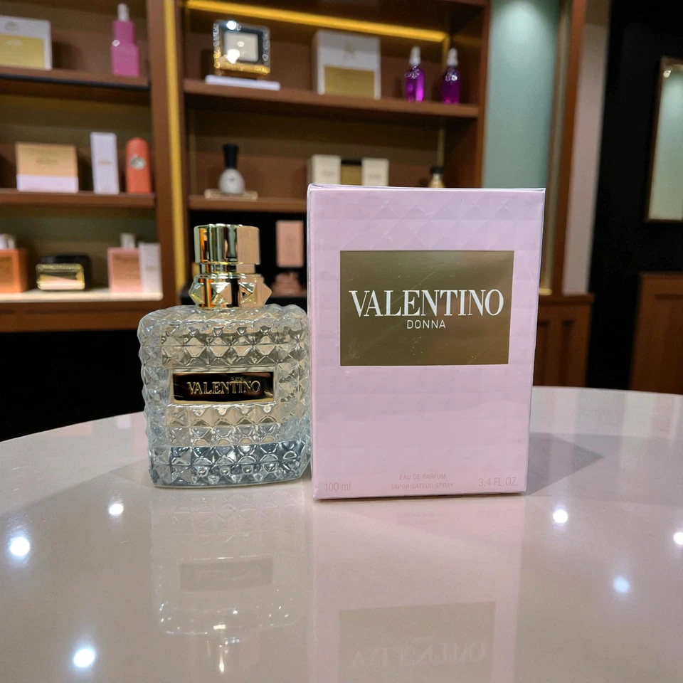 Valentino DONNA Eau De Parfurm Women 3.4 oz / 100 ml \*NEW IN ORIGINAL BOX\* - Image 1 of 4