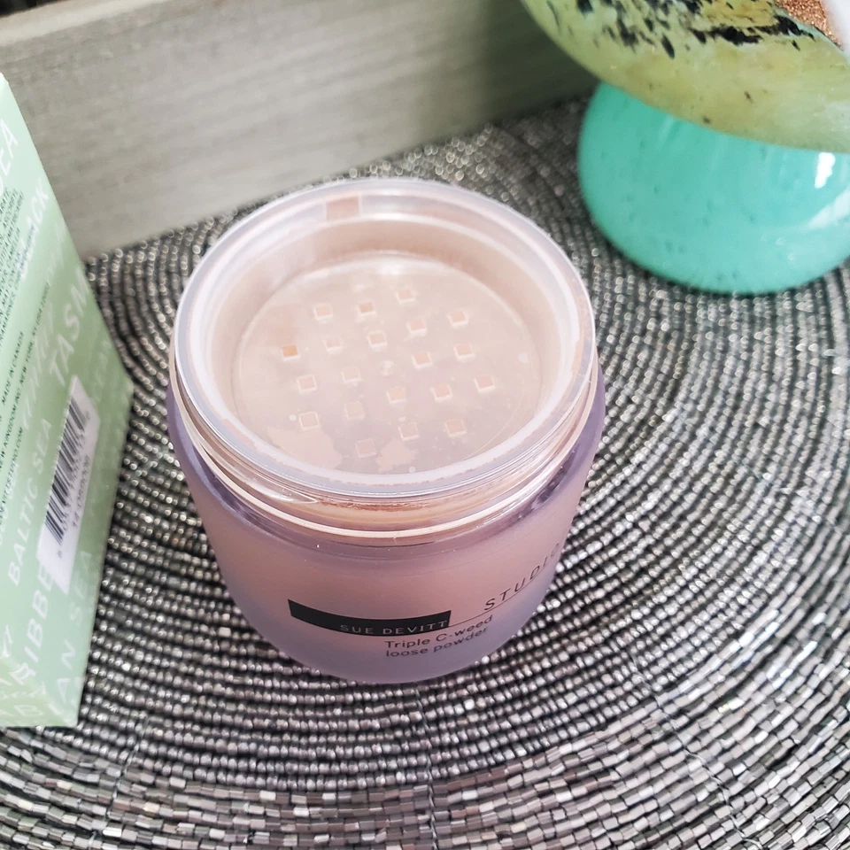 Sue Devitt Triple C-weed Loose Powder~KIMBERLY PLATEAU~0.9oz, SEALED, NIB & HTF - Image 3 of 4