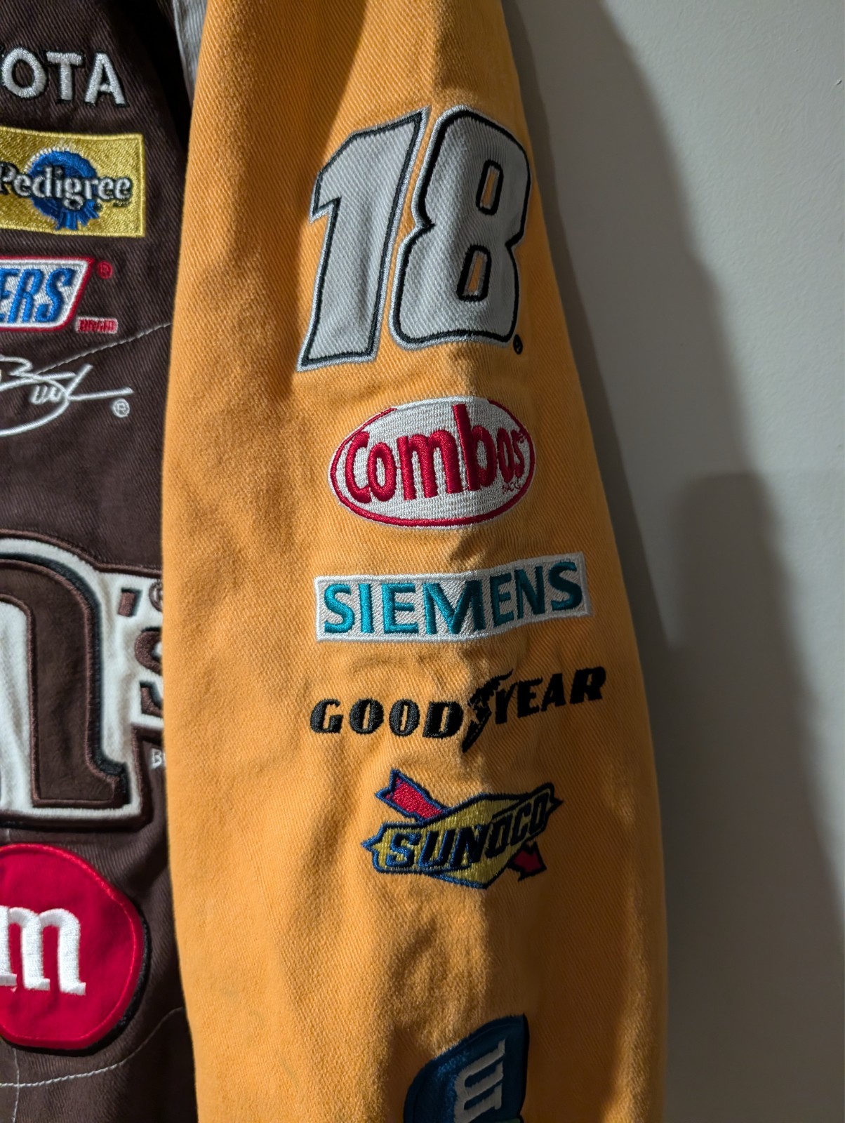 Vintage M&MS Candy Chase Authentic Nascar Racing Kyle Busch Mens Medium Jacket