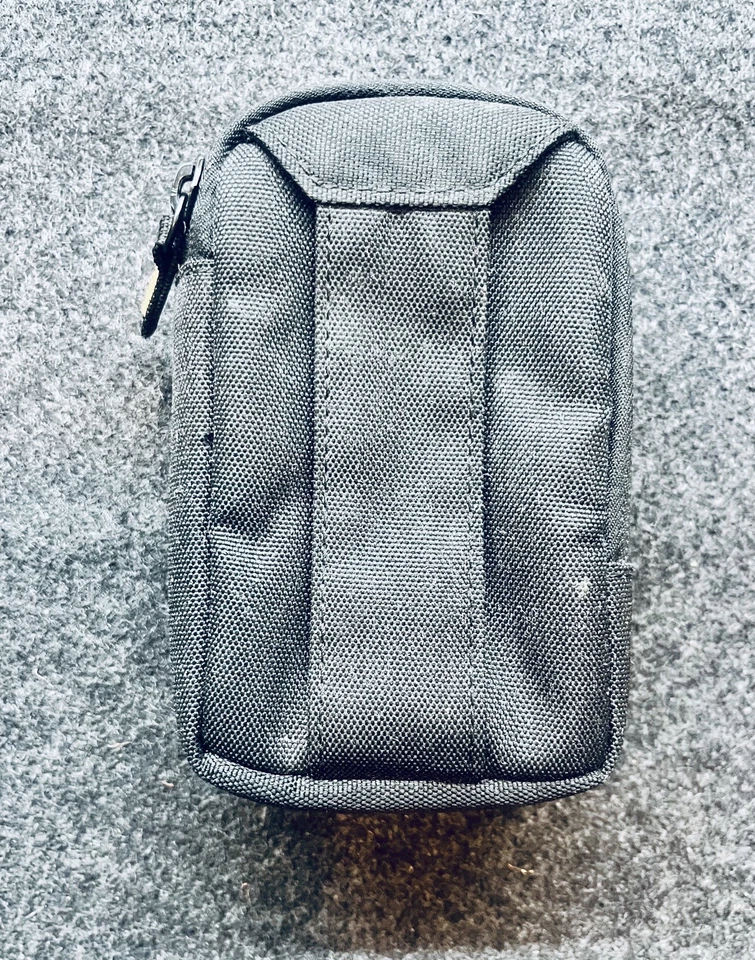 Lowepro Taho 30, Camra Case, Black, Compact Pouch, Orange Lined, Zipper - Image 2 of 4