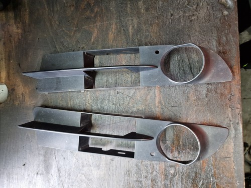 BMW E60 E61 Vorne Verkleidung Nebelscheinwerfer Gitter 7049244 7049243