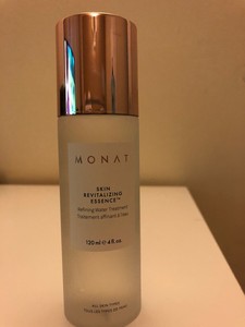 essence monat