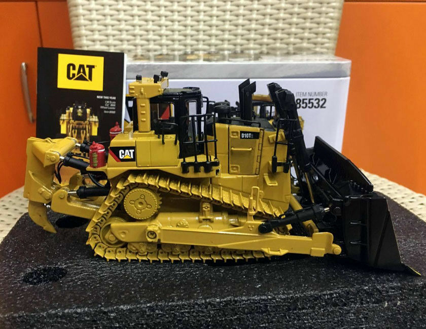 CAT D10T 1:50スケール 1:50 Scale Caterpillar D10 Next Generation Track-Type
