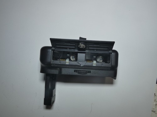 Meike MK-D5100 Professional Vertical Battery Grip For Nikon D5100 Camera - Picture 6 of 6