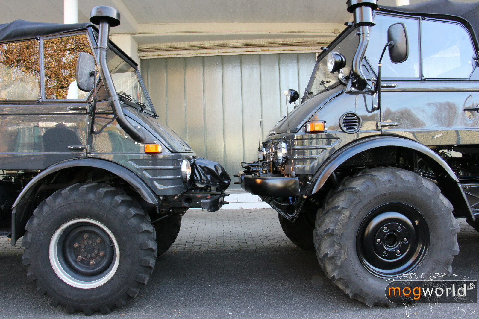 Unimog Unterlage Scharnierbock Cabrio Fahrerhaus U403 U406 U421 U416