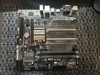 Gigabyte GA-78LMT-USB3 Motherboard w/ AMD FX-6300 CPU I/O Shield Tested Working