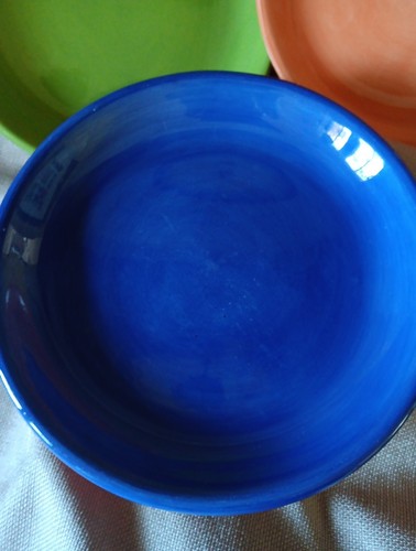 Pottery Barn COLORFUL SERVE Salad Plates 9" Red Green Blue Yellow Orange Set 5 - Picture 2 of 11