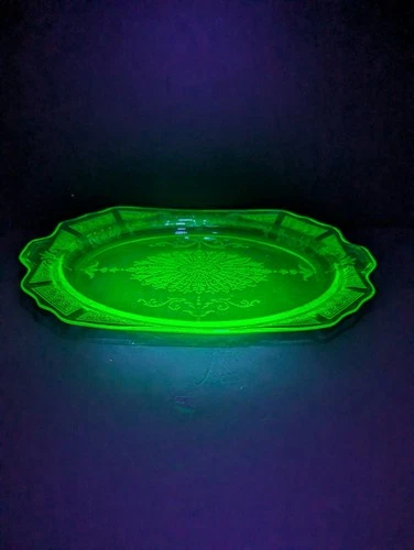 Uranium Green Depression Glass Platter, 12" Anchor Hocking princess/Cameo Glows