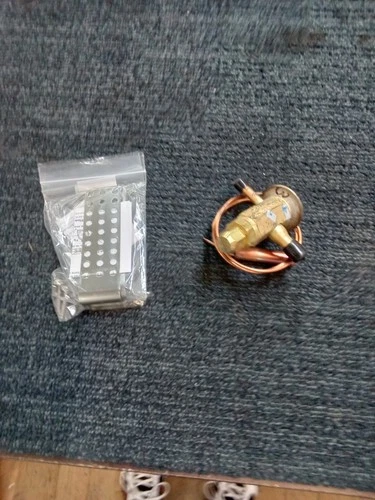 Emerson Thermal Expansion Valve 1/8 Ton R134A w/ Strap 325-60080-37 New