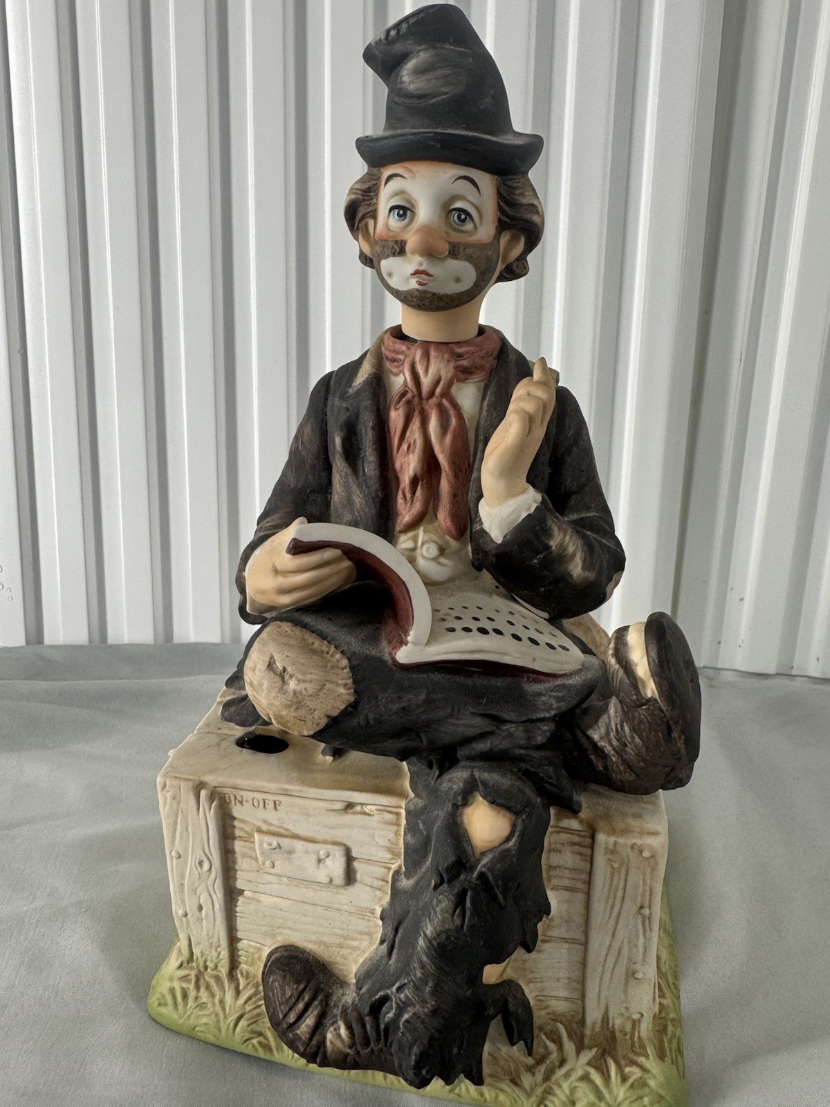 Vintage Willie The Whisperer Hobo Clown Porcelain Melody In Motion Non Working
