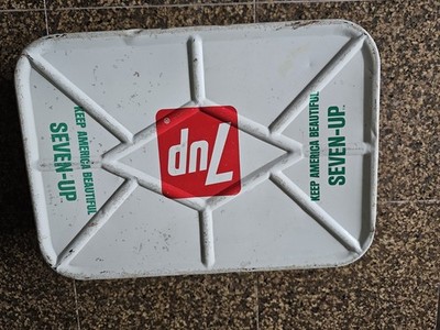  Vintage 1970s 7-Up The Uncola Metal Picnic Cooler Keep America Beautiful CHEINC