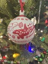 Seaworld Exclusive Orca Turtle Dolphin Red/White Ball Christmas Ornament NIB