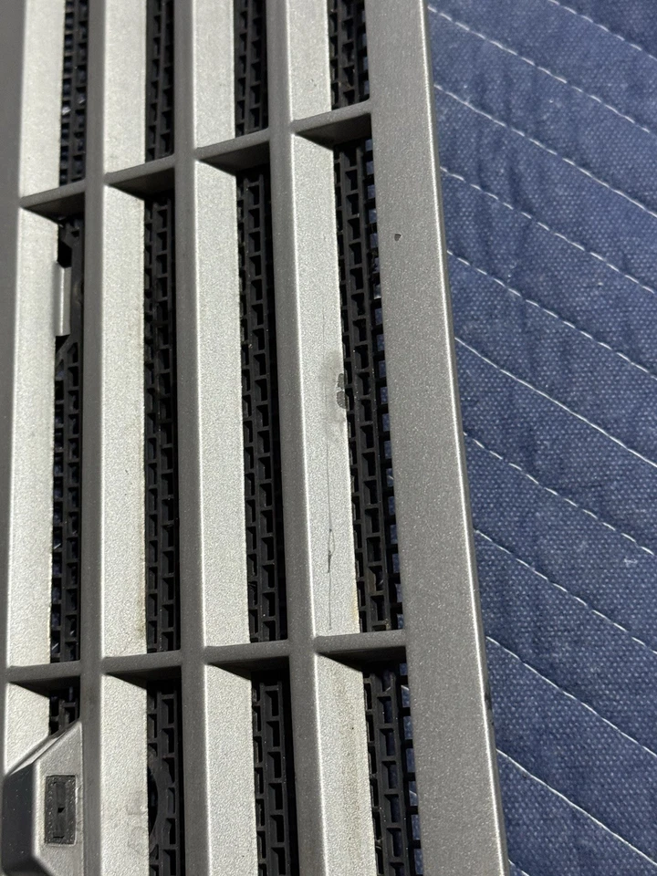 Jeep Cherokee XJ 84-01 Capucha Ventilación Plateado/Gris OEM EXCELENTE ESTADO Foto 4 de 4