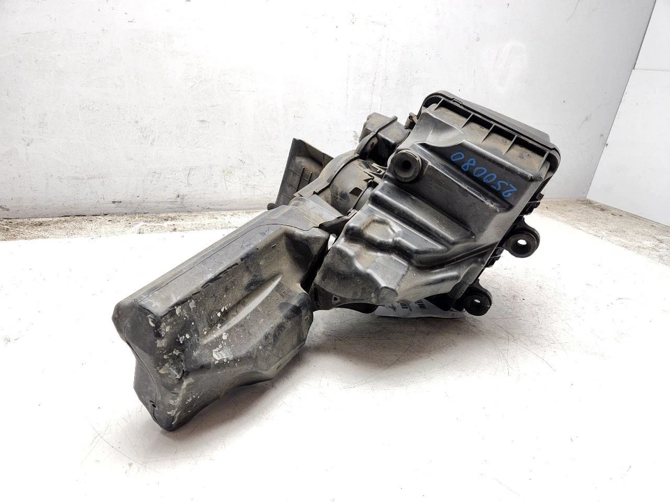 Filtro de aire Mazda6 2014-2018 MAZDA3 2014-2021 2,5 L 4 cilindros OEM PY1A133AY Foto 4 de 4