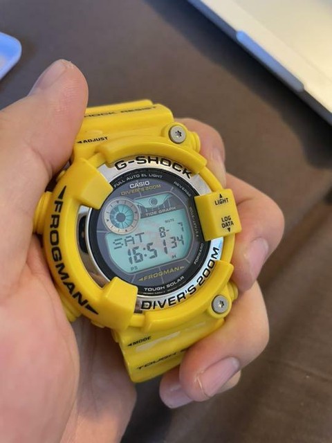 yellow g shock frogman