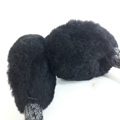 Ugg Earmuff Headphones With Microphone - Picture 3 of 8