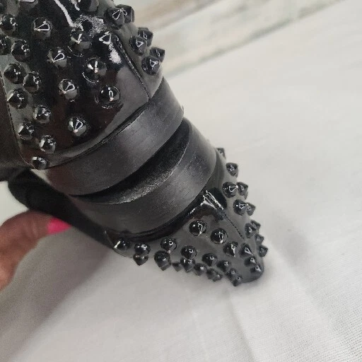 Zapatos para mujer Nine West 8,5 M negros de cuero/piel planos con detalles de clavos Foto 4 de 4