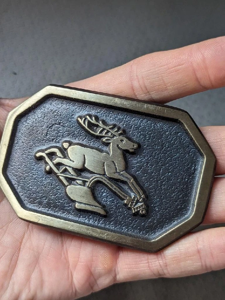 老式 20 世纪 70 年代拖拉机 JOHN DEERE 皮带扣黄铜农业西部牛仔 — 第 2/4 张图片