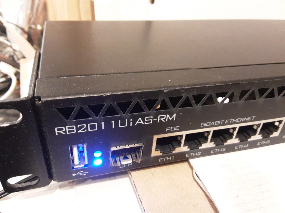MikroTik RouterBOARD RB2011Ui AS-RM router and firewall + PSU - Image 2 of 4