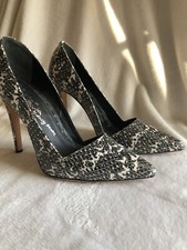 Alice and Olivia by Stacey Bendet leather snakeskin pumps High heels size 7