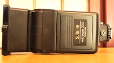 SUNPAK THYRISTOR  AUTOZOOM 333 FLASH LIGHT