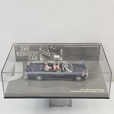 The Kennedy Car 1961 Lincoln Continental Presidential X-100 Minichamps 1/43 Case
