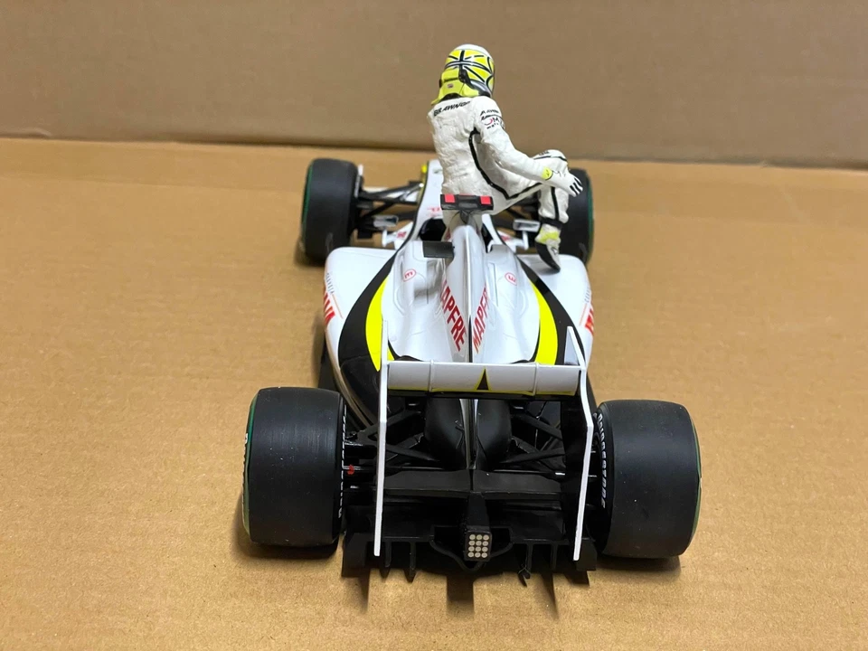 Brawn GP Jenson Button GP Brazil 1/18 Weltmeister 2009 - Bild 4 von 4