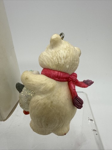 Hallmark Keepsake Ornament 2009 Cold Day, Warm Friends - Snowball and Tuxedo - Picture 5 of 5