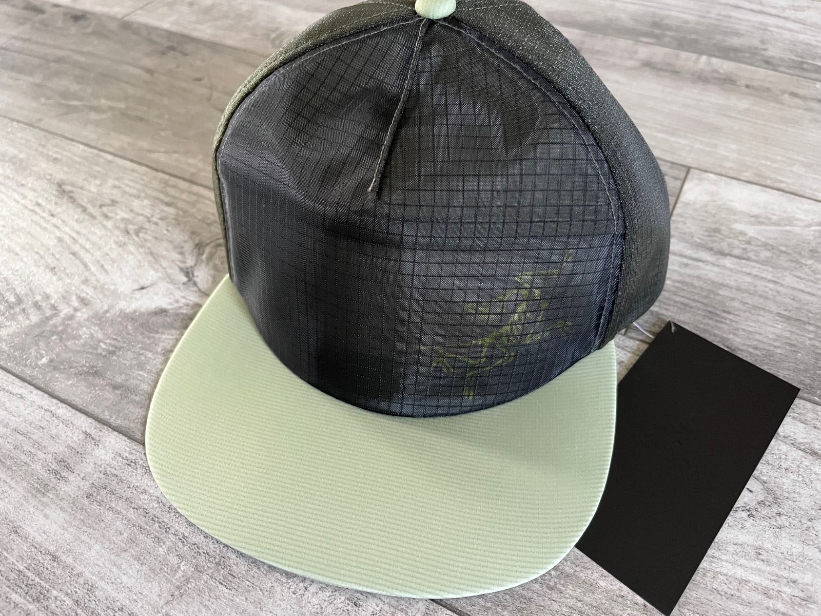 ARC'TERYX Cappello camionista Arc’teryx Performance Forage Chloris Euphoria nuovo con etichette taglia unica