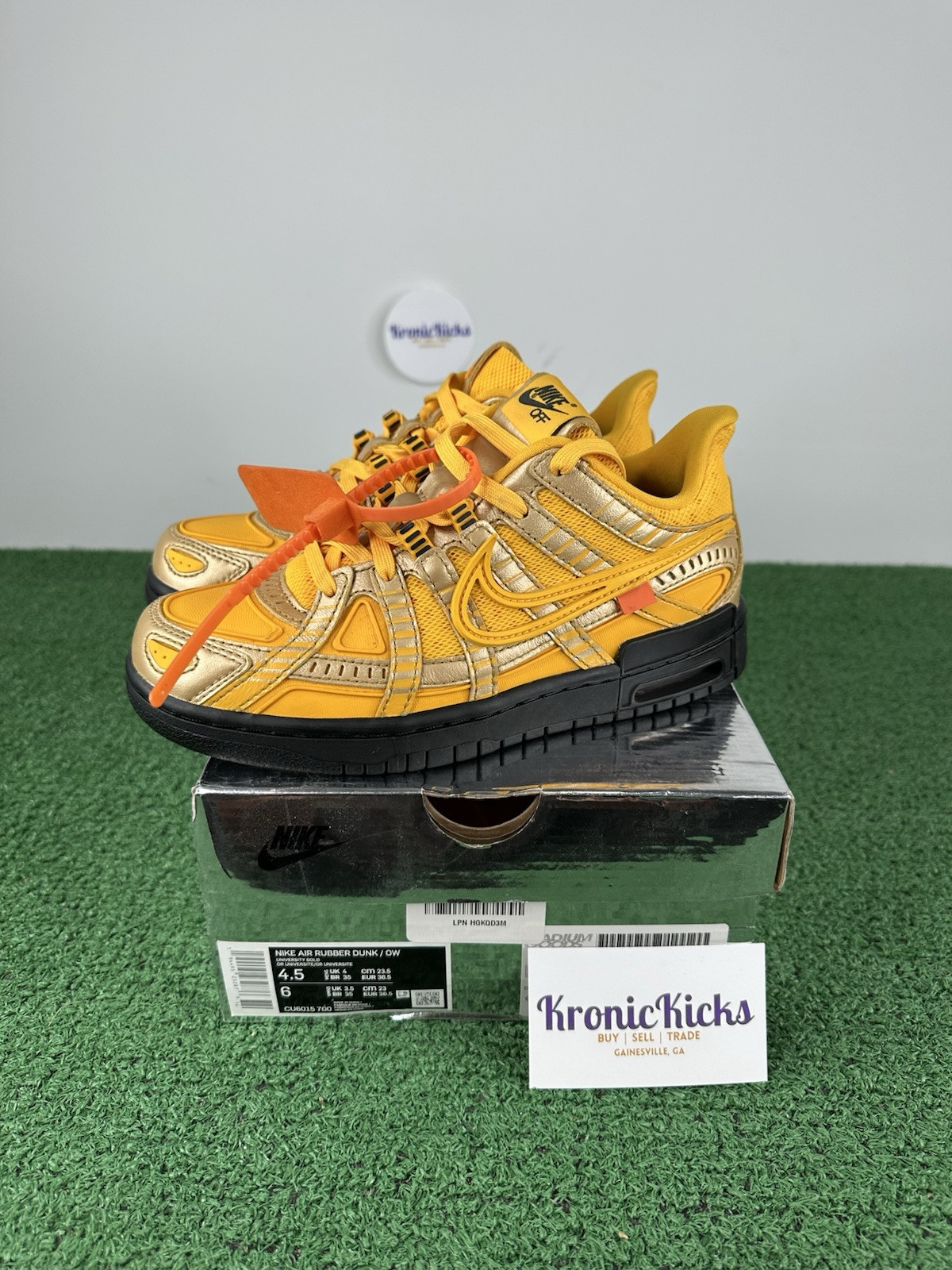 OFF WHITE X NIKE Taglia 4 5 Nike Off White x Air Rubber Dunk University G scatola Og