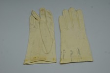 Vintage Ivory Kidskin Leather Gloves Size 6.5 Washable Mid-Length Cream