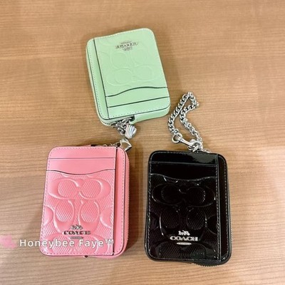 NWT Coach Zip Card Case In Signature Leather With Heart Charm