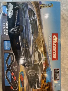 Carrera 1/43 Slot Car Racing Set Mustang Camaro