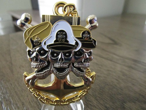 Moneda de desafío CPO Three Skull Ask The Chief de la Marina de la USN - Imagen 8 de 9