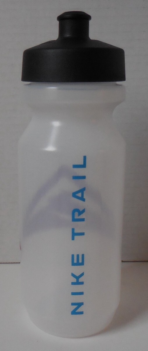 nike trail water bottle