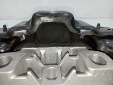 5Q0199555BG engine mounting bracket lh for SKODA KAROQ (NU) AMBITION 2009 460254