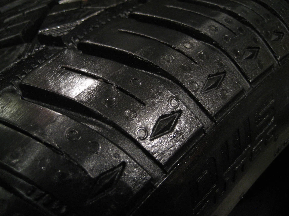 ALMOST NEW 1 ONE CONTINENTAL EXTREMECONTACT DWS 245/40/ZR17 91W 245 40 17 - Image 4 of 4