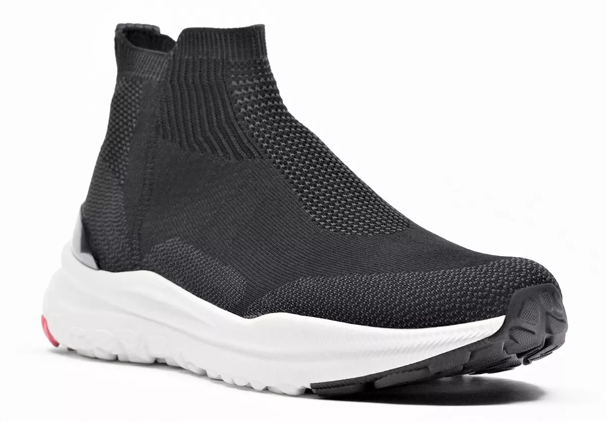 Adidas yeezy negras top y rojas zara