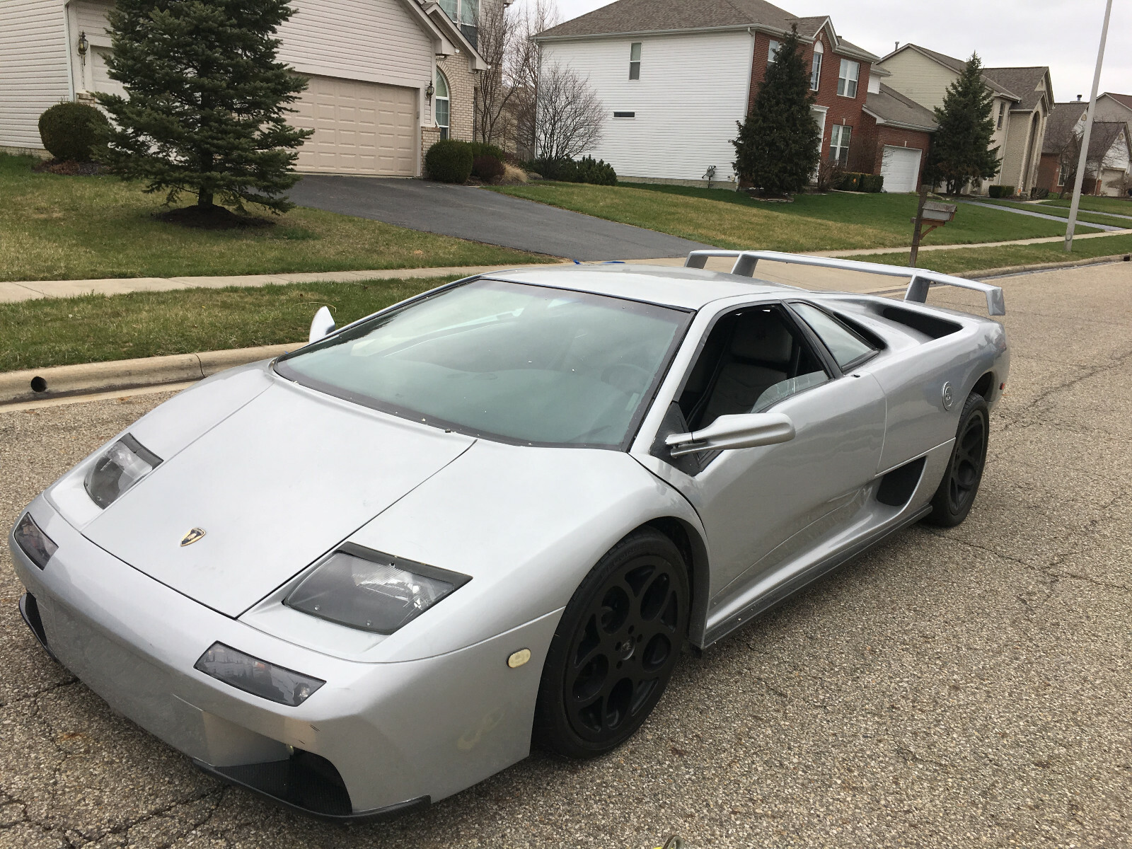 Lamborghini Diablo (AGP) Windshield Absolute Last one. Lamborghini #  009415107